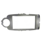 Mascherina doppio din Toyota Yaris 2011>2015 senza cassetto colore silver