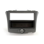 Mascherina  doppio iso Toyota Yaris 2003>2006 con cassettino